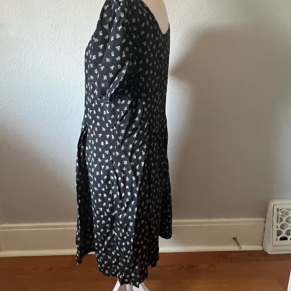 Bobbie B Designs Black Short Sleeve Romper with Small Cream Flowers w Tie - Picture 4 of 7